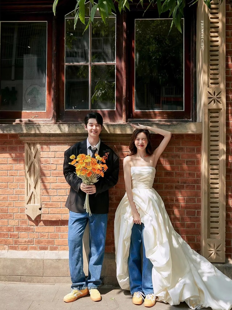 Abito da sposa in denim alla m - Photography Young recensione e prezzo